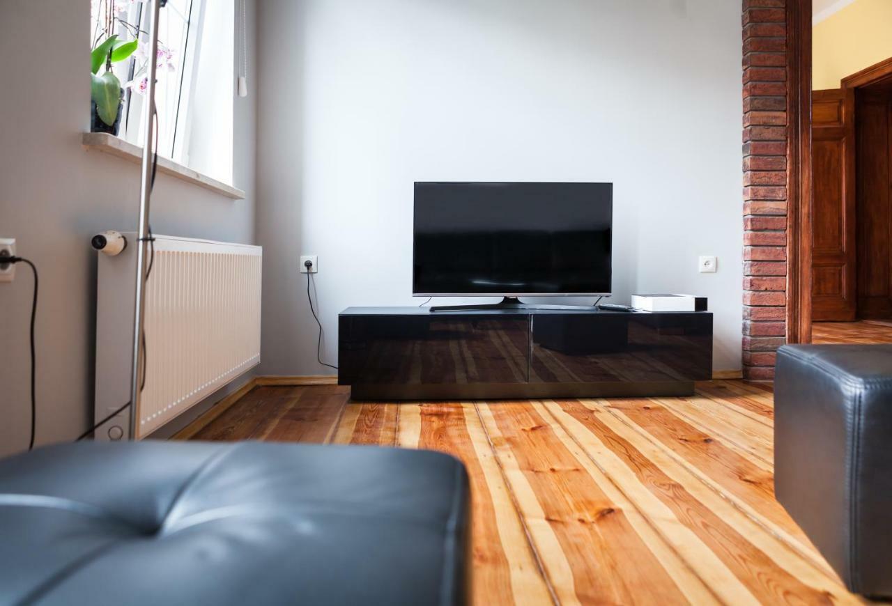 Czar Garbar Apartment Poznan Bagian luar foto